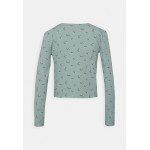 Kobiety COMBINATION CLOTHING | JDY JDYSOFIA CARDIGAN STRAP SET - Top - chinois green/cashmere blue/jasnozielony - FA37474