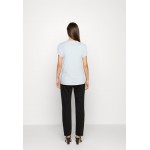Kobiety T SHIRT TOP | Armani Exchange ESSENTIAL - T-shirt basic - white/biały - MJ07481
