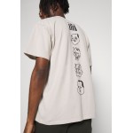 Kobiety T SHIRT TOP | Edwin HOKUSAI NOH MASKS UNISEX - T-shirt z nadrukiem - silver cloud/piaskowy - HS90806