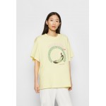 Kobiety T SHIRT TOP | Iceberg T-shirt z nadrukiem - giallo/żółty - UK78158
