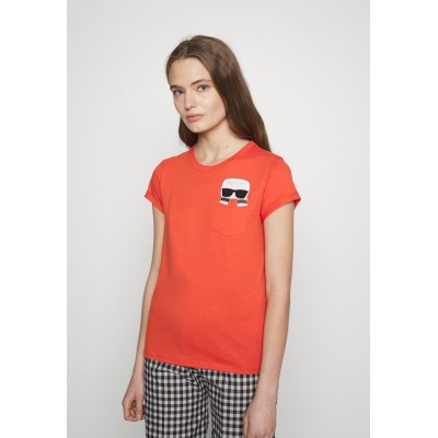 Kobiety T_SHIRT_TOP | KARL LAGERFELD IKONIK POCKET TEE - T-shirt z nadrukiem - orange/pomarańczowy - KT05137