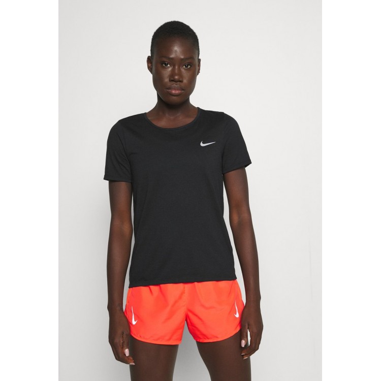 Kobiety T SHIRT TOP | Nike Performance RUN - T-shirt basic - black/bright crimson/silver/czarny - KO26318