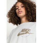 Kobiety T SHIRT TOP | Nike Sportswear TEE - T-shirt z nadrukiem - photon dust/szary - QM30219