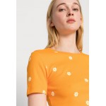Kobiety T SHIRT TOP | ONLY ONLFENJA CROPPED - T-shirt z nadrukiem - flame orange/pomarańczowy - GY40847
