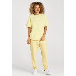 Kobiety T SHIRT TOP | SIKSILK ESSENTIAL TEE - T-shirt basic - yellow/żółty - PR23469