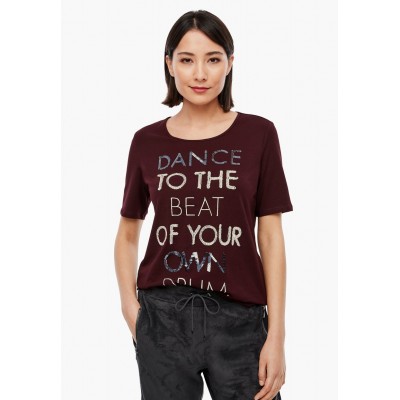 Kobiety T_SHIRT_TOP | s.Oliver BLACK LABEL MIT APPLIKATION - T-shirt z nadrukiem - bordeaux placed print/bordowy - IZ24177