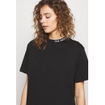 Kobiety T SHIRT TOP | The North Face ZUMU TEE - T-shirt z nadrukiem - black/czarny - NY20709