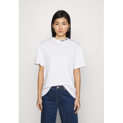Kobiety T_SHIRT_TOP | The North Face ZUMU TEE - T-shirt z nadrukiem - white/biały - MH01244