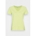 Kobiety T SHIRT TOP | TOM TAILOR DENIM RELAXED V NECK TEE - T-shirt basic - new pea green/jasnoczerwony - IQ64200