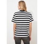 Kobiety T SHIRT TOP | Trendyol T-shirt z nadrukiem - white/biały - SZ27757