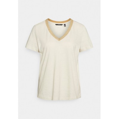 Kobiety T_SHIRT_TOP | Vero Moda VMSAYA V NECK - T-shirt basic - birch/gold/mleczny - YB91733
