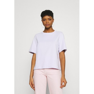 Kobiety T_SHIRT_TOP | Weekday TRISH - T-shirt basic - lilac/liliowy - WZ57379