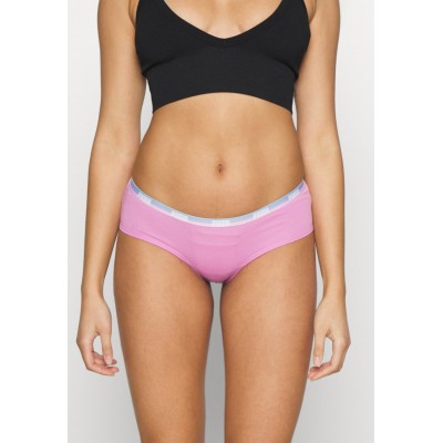 Kobiety UNDERPANT | Puma HIPSTER 4 PACK - Panty - black/deep orchid/czarny - BC79793