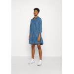 Kobiety DRESS | ONLY ONLENYA LIFE 3/4 SLEEVE - Sukienka jeansowa - medium blue denim/niebieski denim - NA21471