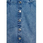 Kobiety DRESS | ONLY Petite ONLFLEUR BUTTON DRESS - Sukienka jeansowa - light blue denim/jasnoniebieski - DV27580