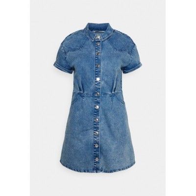 Kobiety DRESS | ONLY Petite ONLFLEUR BUTTON DRESS  - Sukienka jeansowa - light blue denim/jasnoniebieski - DV27580