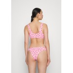 Kobiety BIKINI COMBINATION | Pieces PCVERRY SET - Bikini - sachet pink/różowy - WY44596