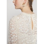 Kobiety DRESS | Needle & Thread ANNIE TIERED MINI DRESS - Sukienka koktajlowa - champagne/mleczny - VW16299