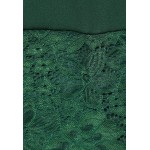 Kobiety DRESS | WAL G. NADIA VPLUNGE NECK SKATER DRESS - Sukienka koktajlowa - forest green/zielony - ML72100