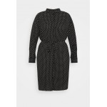 Kobiety DRESS | Vero Moda Curve VMSAGA COLLAR SHIRT DRESS - Sukienka koszulowa - black/czarny - HS76412
