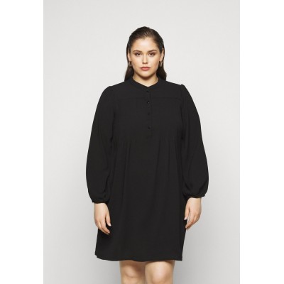 Kobiety DRESS | Vero Moda Curve VMSAGA PLEAT SHORT DRESS  - Sukienka koszulowa - black/czarny - TH91549
