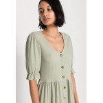 Kobiety DRESS | Vero Moda VMSIE DRESS - Sukienka koszulowa - deser sage/zielony - PD68238