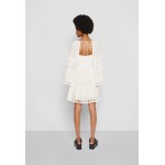 Kobiety DRESS | Alice + Olivia ALEXANDRIA TUNICA DRESS - Sukienka letnia - off white/mleczny - VF14066