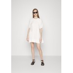 Kobiety DRESS | Club Monaco TIERED SHORT SLEEVE DAY DRESS - Sukienka letnia - blanc de blanc/biały - LN13154