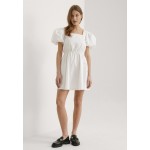 Kobiety DRESS | NA-KD Sukienka letnia - white/biały - NM23336