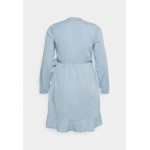 Kobiety DRESS | ONLY Carmakoma CARSEMA LIFE WRAP DRESS - Sukienka letnia - light blue denim/jasnoniebieski - HS37685