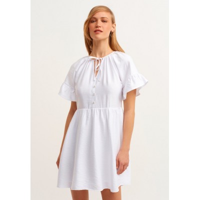 Kobiety DRESS | OXXO Sukienka letnia - white/biały - UC73563