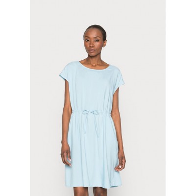 Kobiety DRESS | TOM TAILOR DENIM EASY SHAPED DRESS - Sukienka letnia - calm cloud blue/niebieski - GC45926