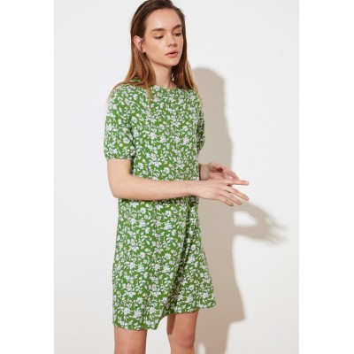 Kobiety DRESS | Trendyol Sukienka letnia - green/zielony - TI89875