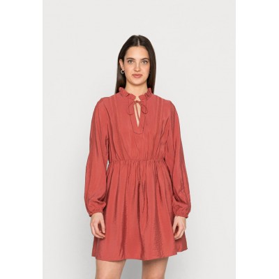 Kobiety DRESS | Vero Moda VMIDDA  - Sukienka letnia - masala/czerwony - ZV88690