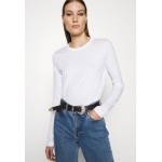 Kobiety T SHIRT TOP | ARKET Bluzka z długim rękawem - white/biały - QH36669