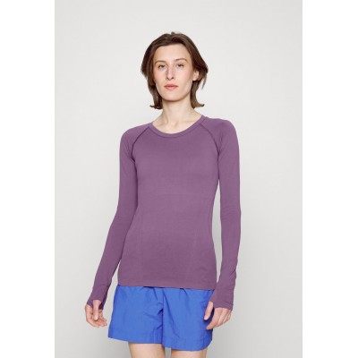 Kobiety T_SHIRT_TOP | Athleta MOMENTUM - Bluzka z długim rękawem - dark sky violet/fioletowy - IQ44819