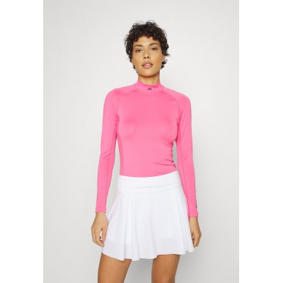 Kobiety T_SHIRT_TOP | J.LINDEBERG ASA SOFT COMPRESSION - Bluzka z długim rękawem - hot pink/różowy - SV86938