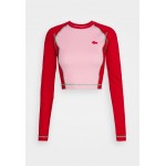 Kobiety T SHIRT TOP | Lacoste Sport LONGSLEEVE TEE ACTIVE - Bluzka z długim rękawem - infrared/lotus/clover green/czerwony - NE94114