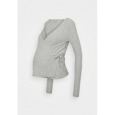 Kobiety T_SHIRT_TOP | ONLY MATERNITY OLMNELLA WRAP - Bluzka z długim rękawem - light grey melange/szary - TI21569