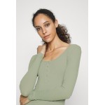Kobiety T SHIRT TOP | PIECES Tall PCKITTE - Bluzka z długim rękawem - hedge green/zielony - LF49862