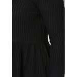 Kobiety T SHIRT TOP | Simply Be CUT AND SEW TIERED SMOCK - Bluzka z długim rękawem - black/czarny - CQ64666