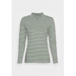 Kobiety T SHIRT TOP | TOM TAILOR TURLTE NECK - Bluzka z długim rękawem - green stripe/jasnozielony - BZ31732