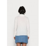 Kobiety T SHIRT TOP | Weekday ESSENTIAL TURTLENECK - Bluzka z długim rękawem - off white/biały - OH26208