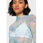 Kobiety T SHIRT TOP | Weekday LINE PRINTED LONGSLEEVE - Bluzka z długim rękawem - turquoise/zielony - XI89623